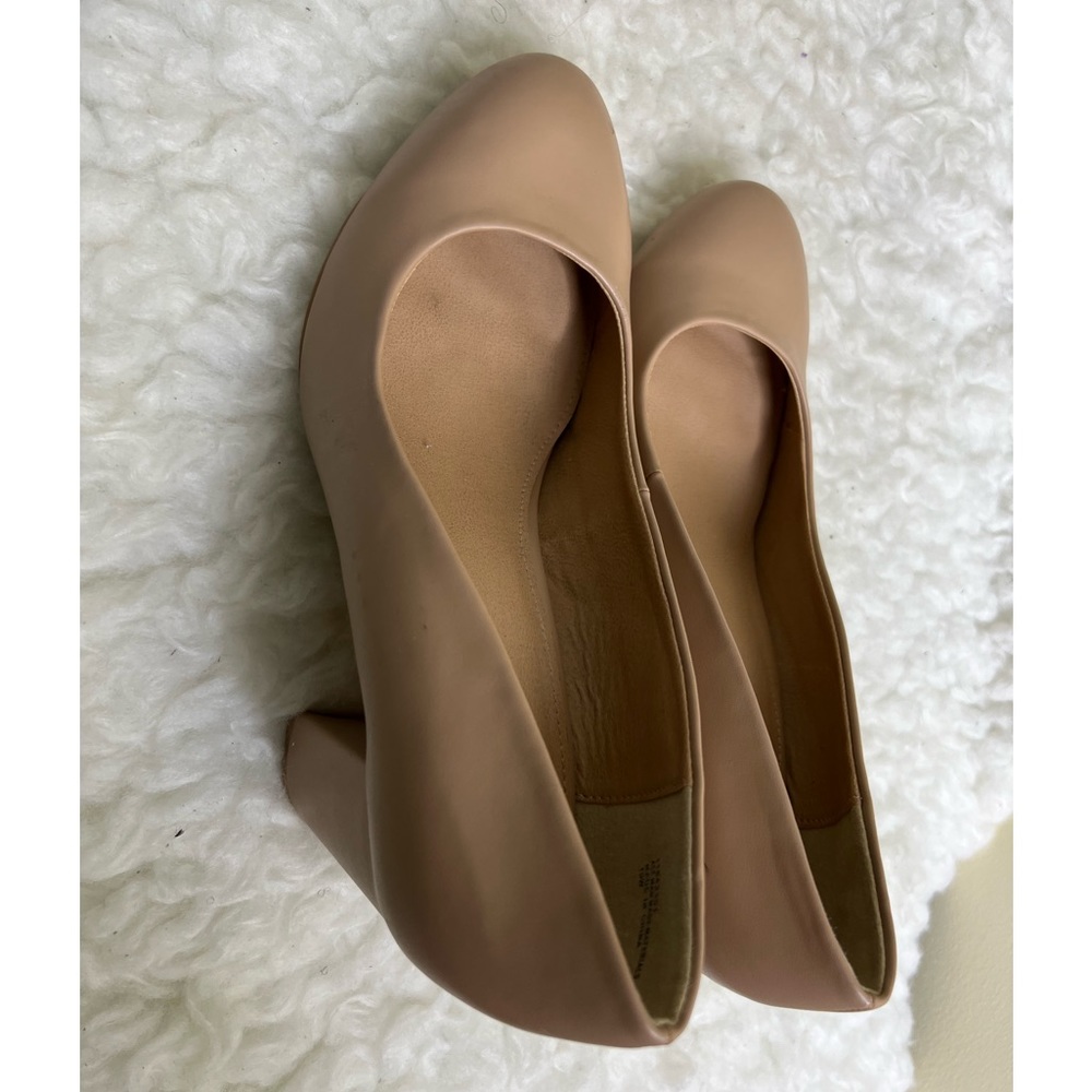 Torrid Shoes 4H Pump Nude Taupe Mid Taper Heel, 10W.
